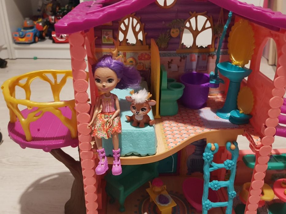 Leśny domek jelonków enchantimals