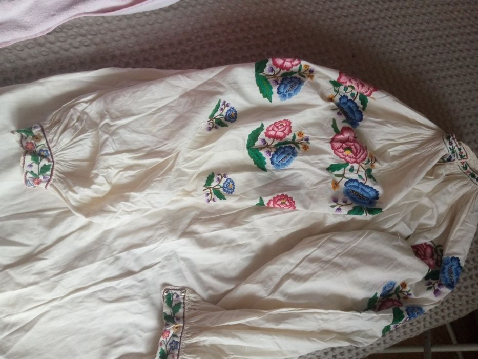 Старовинна вишита сорочка