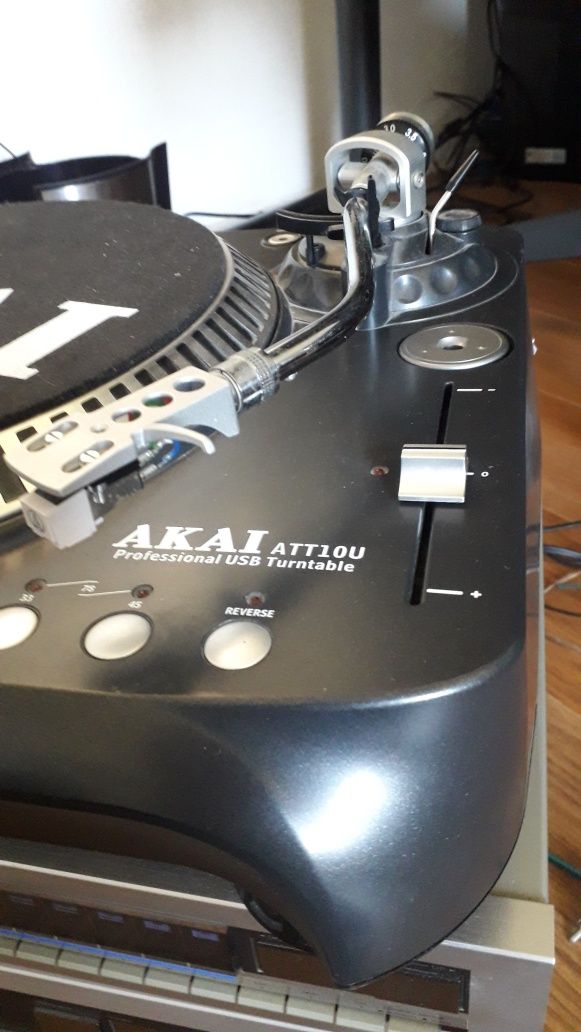 Akai gramofon stan bdb