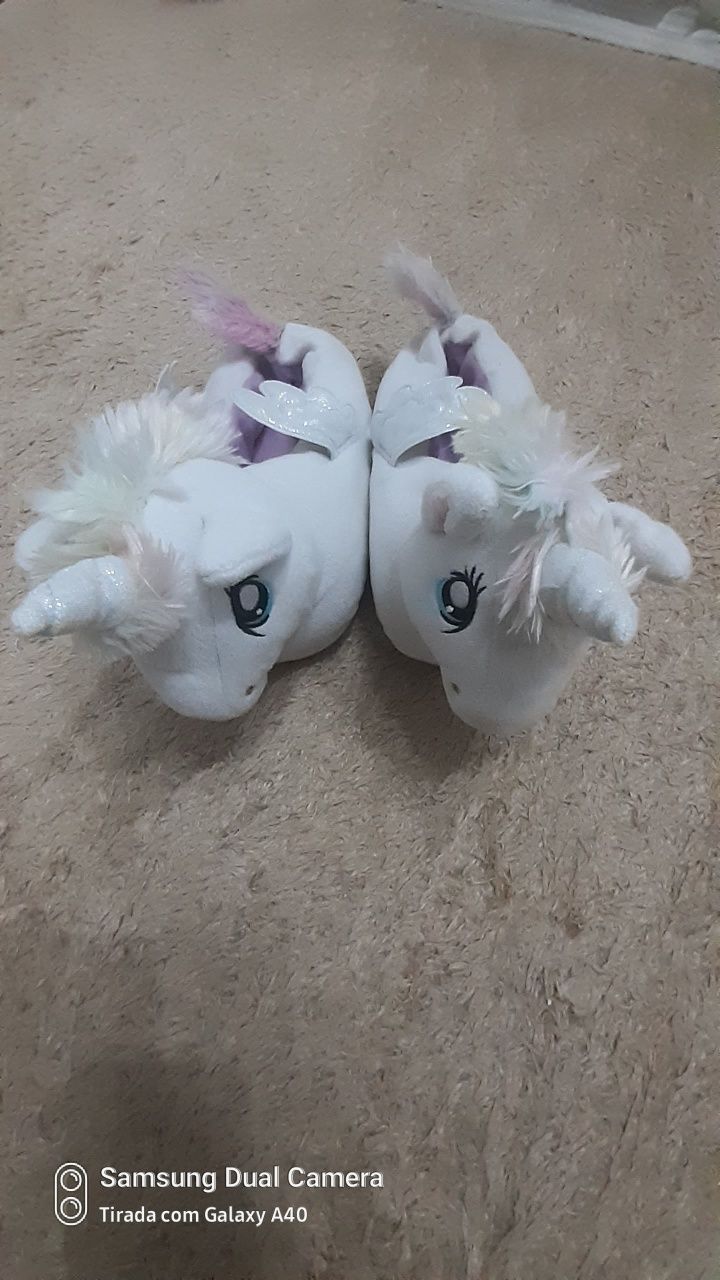 Pantufa  unicórnio n.25/30