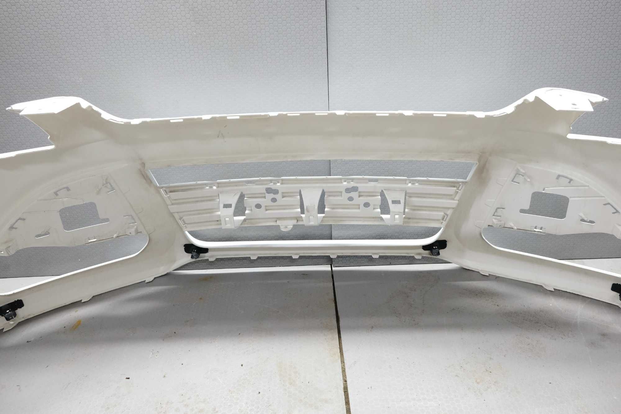 Zderzak przód Ford kuga II  mk2