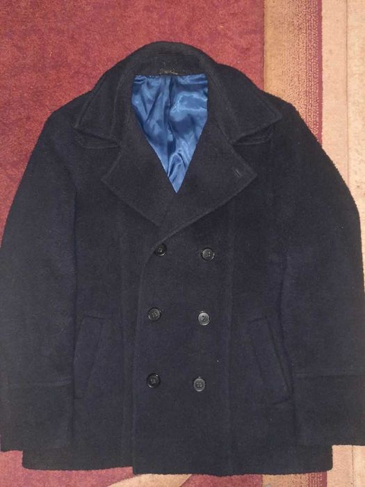 Чоловіче пальто темно-синього кольору фірми Arber