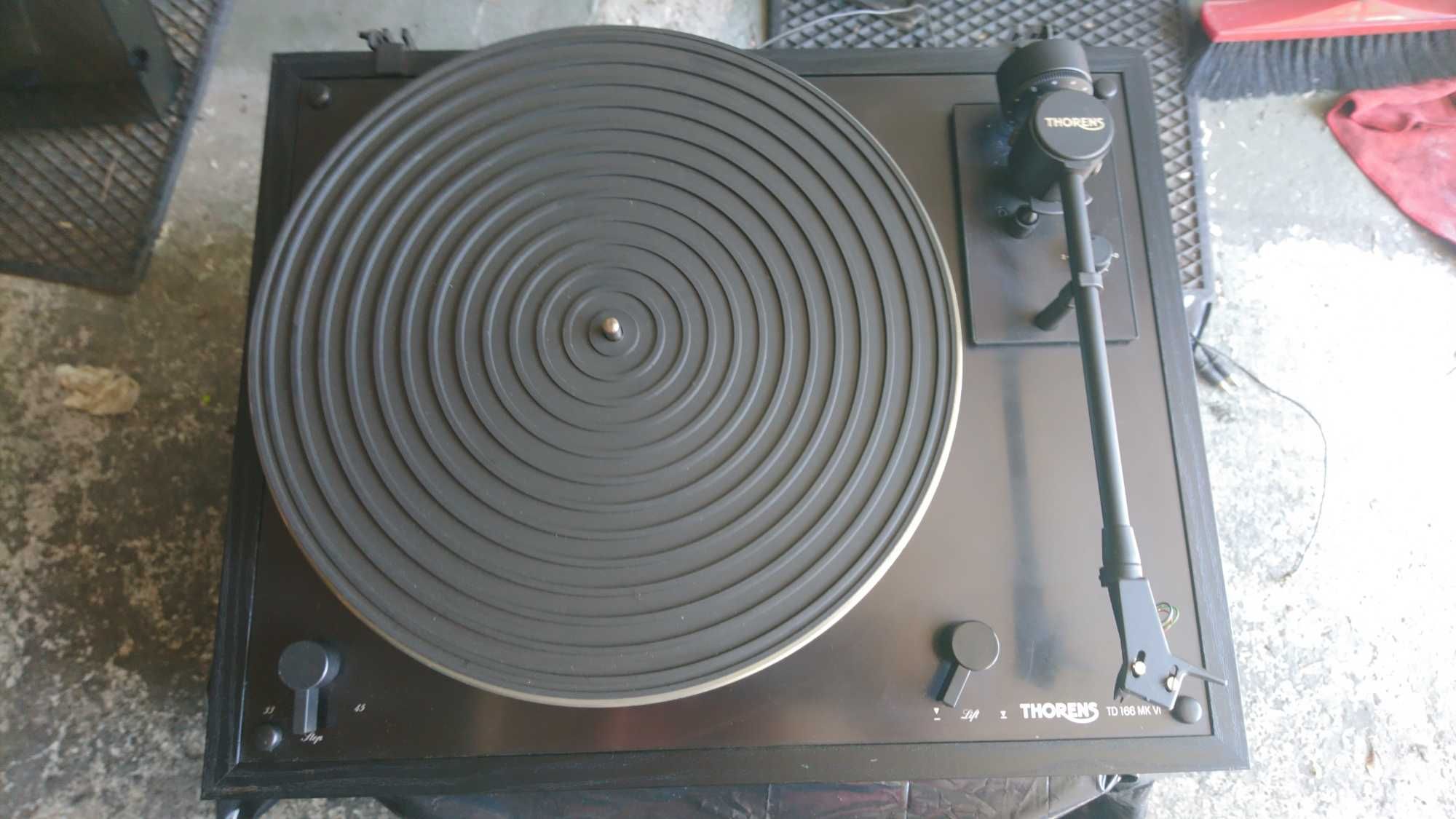 Gramofon THORENS TD166 MK VI