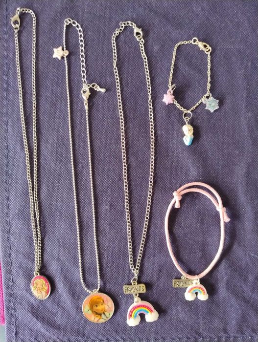 SUPER CENA Biżuteria bransoletki wisiorki ozdoby dla dziewczynki gumki