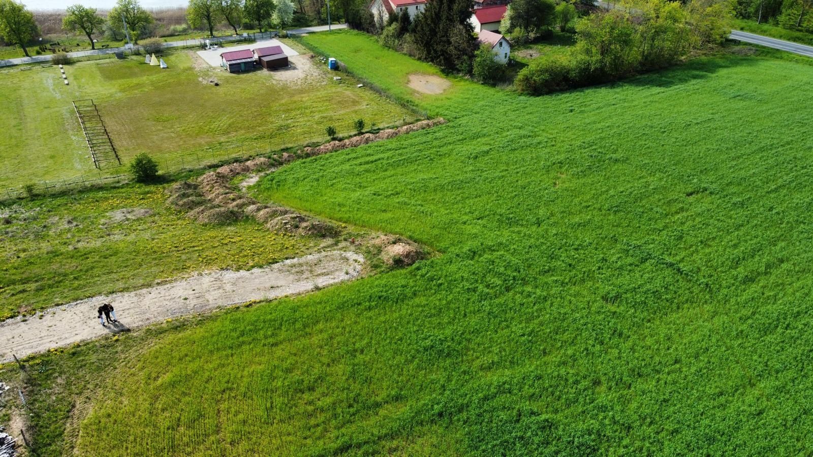 Działka z warunkami zabudowy nad jeziorem