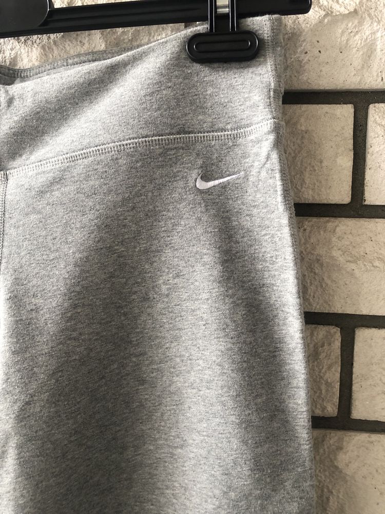 Szare spodnie sportowe damskie rozm. L Nike