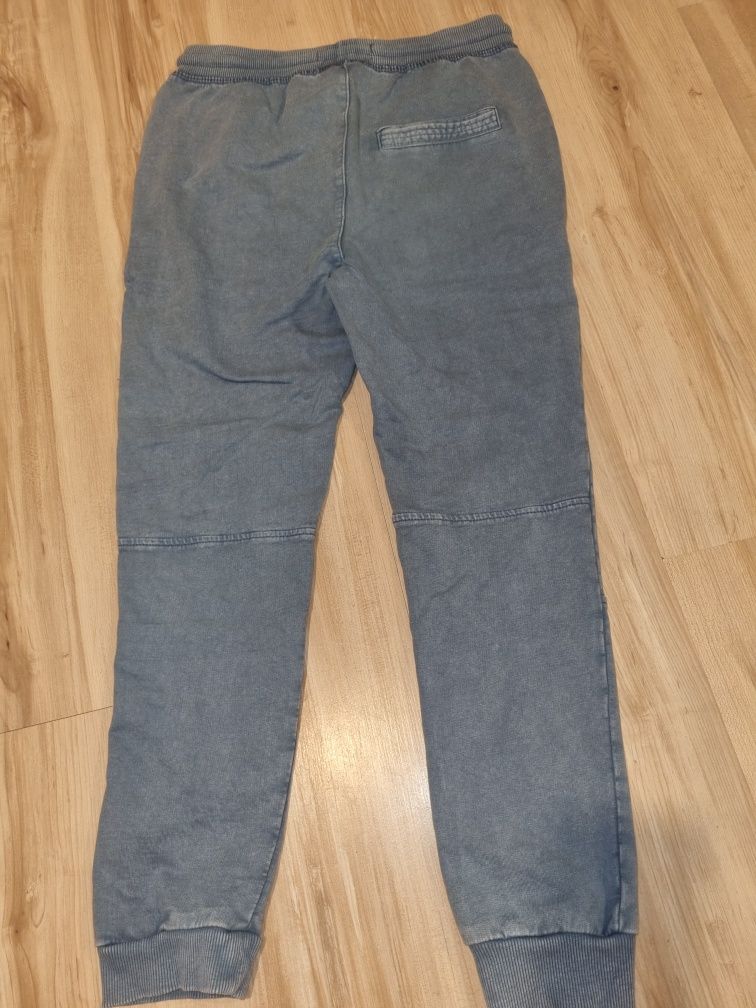 Joggery,Reserved, rozm 140