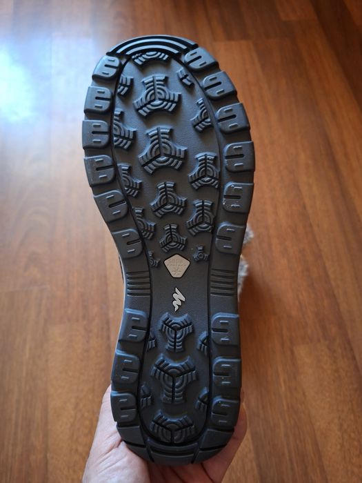 Женские зимние ботинки р.41-42