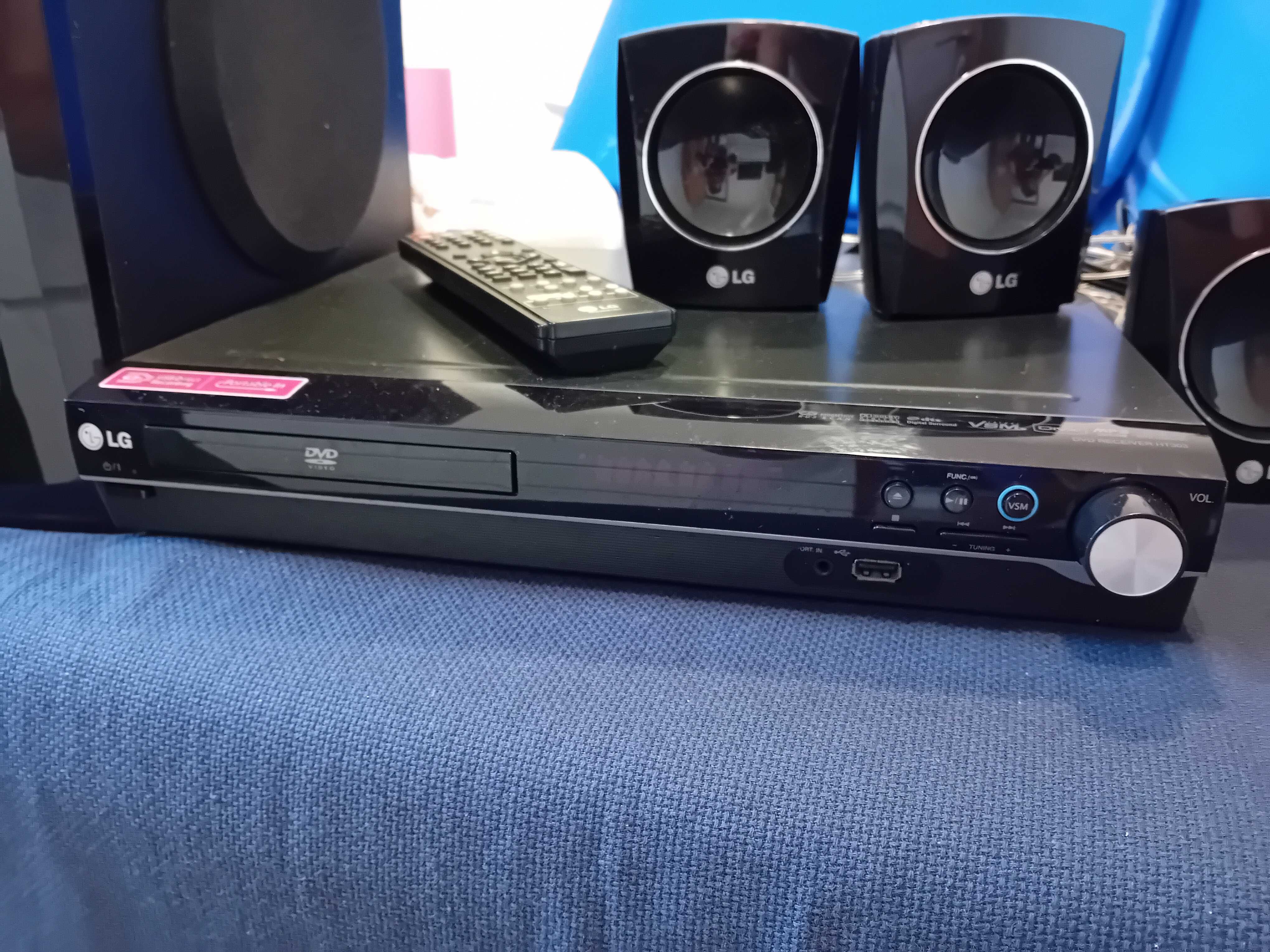 LG Sistema de Home Cinema DVD 5.1