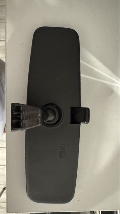 Зеркало заднего вида