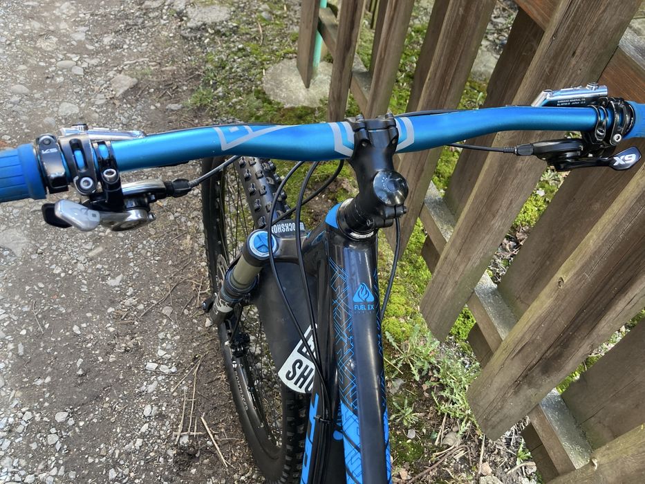 Велосипед Trek Fuel 29