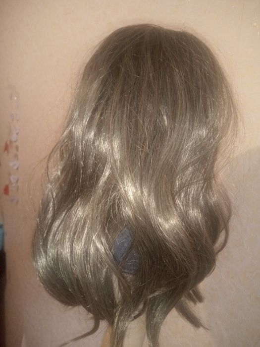 Продам парик женский
