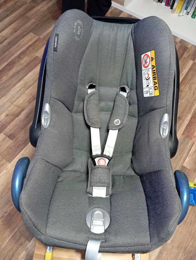 Fotelik  samochodowy maxi Cosi 0-13 kg