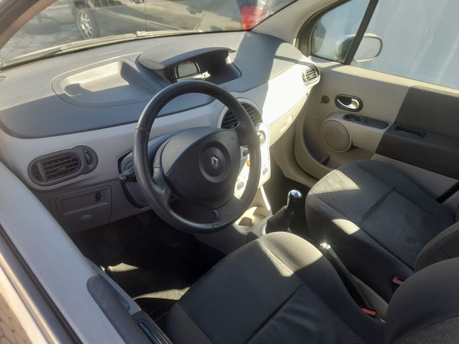 Carro usado como novo