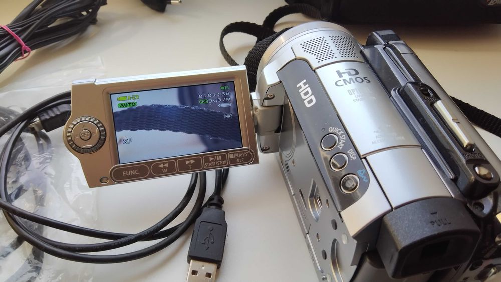 Цифровая Видеокамера Canon HG10 HDD40гб  FullHD