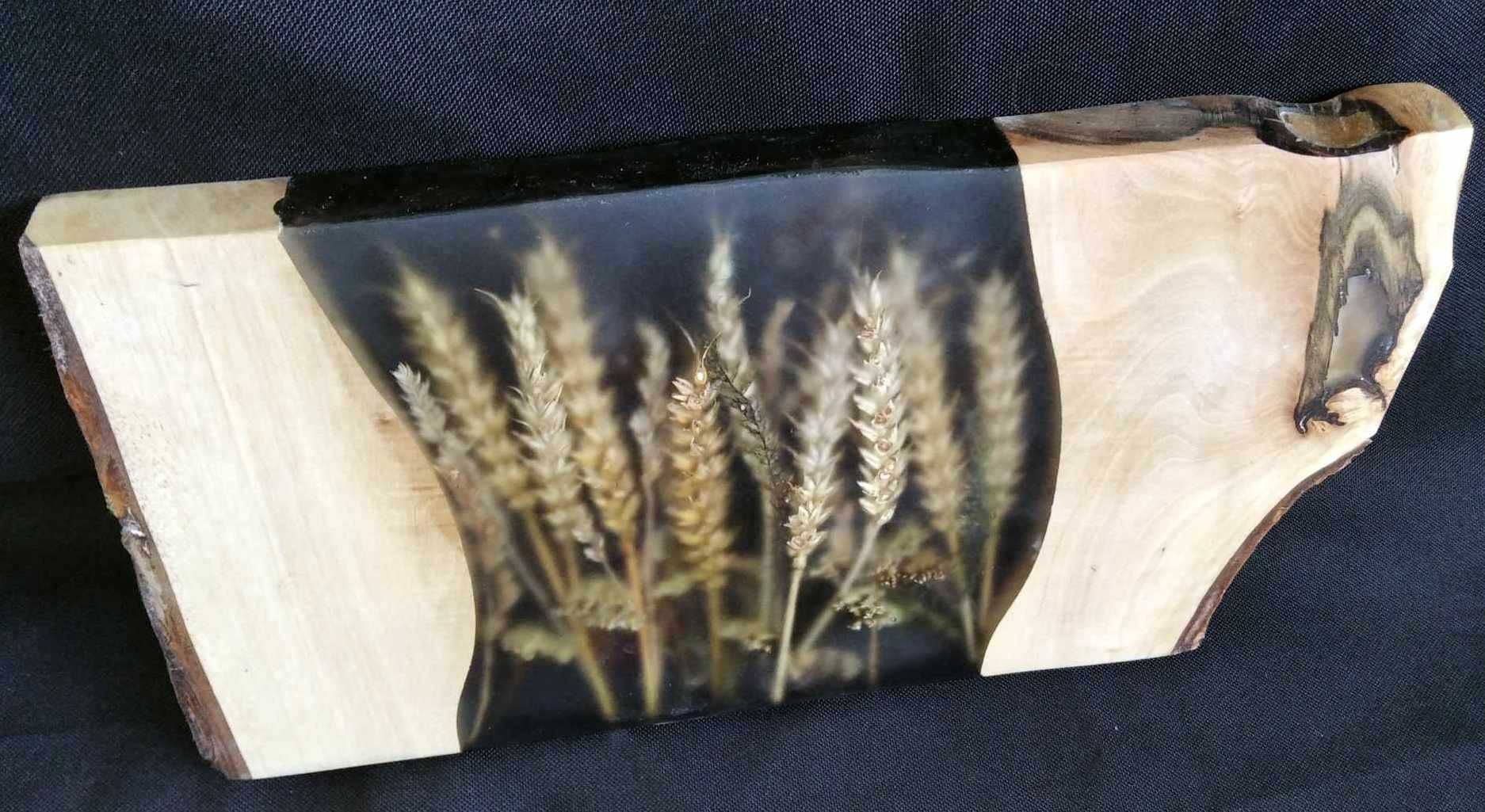 Personalizowana deska taca z drewna żywica na zamówienie