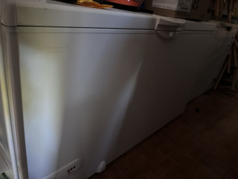 Arca horizontal 400L starlux com 2 anos
