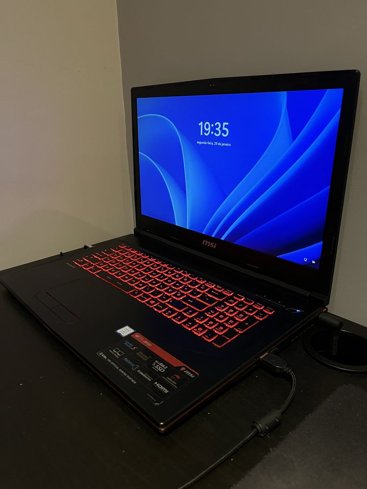 Portátil MSi Gl73 8RD