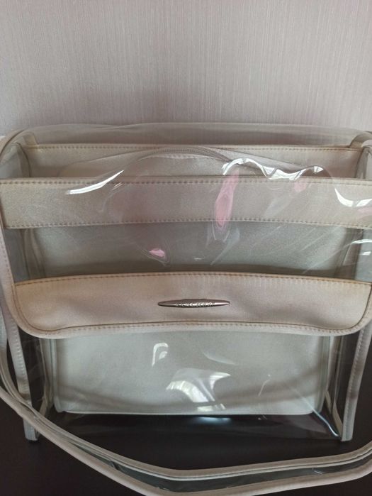 Torebka damska z kosmetyczką