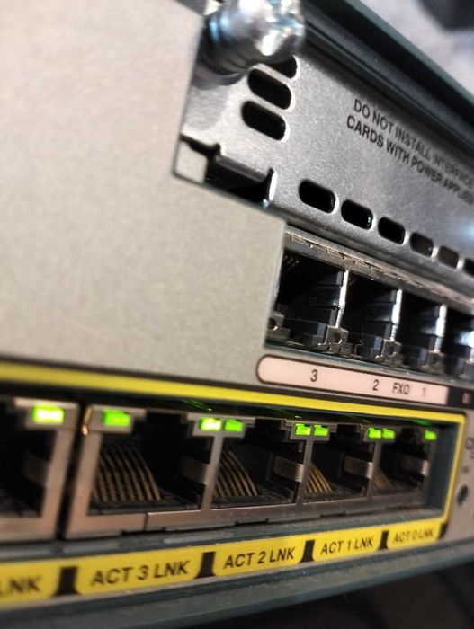 Cisco UC520-16 centrala telefoniczna