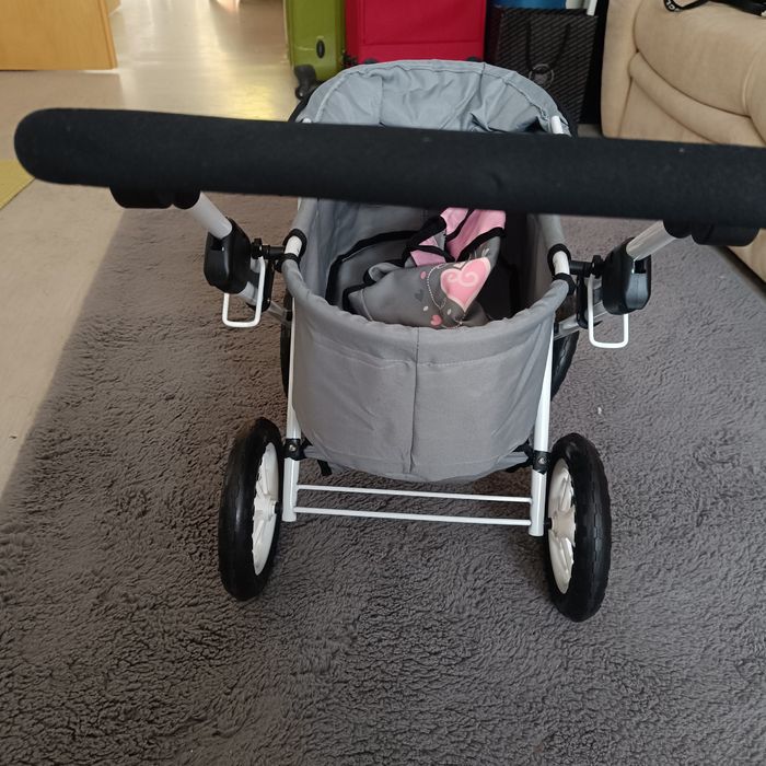 Коляска для кукол складная в хорошем состоянии