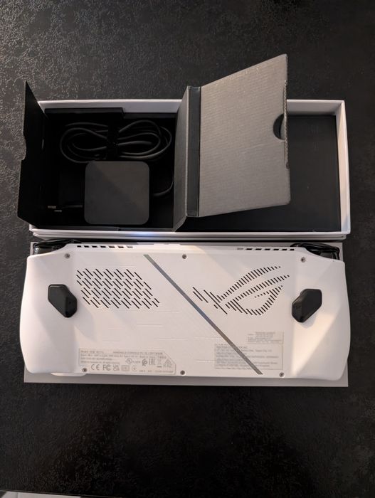 ASUS Rog Ally Z1 Extreme