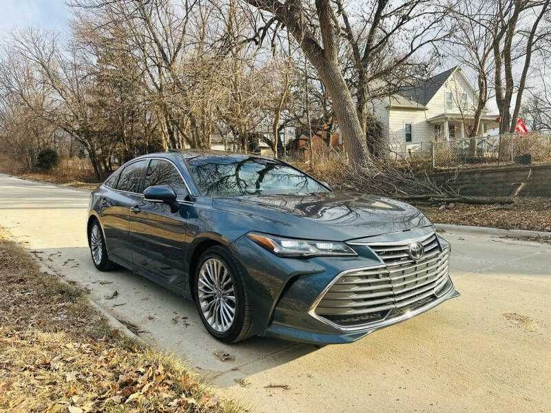 2019 Toyota Avalon Hybrid