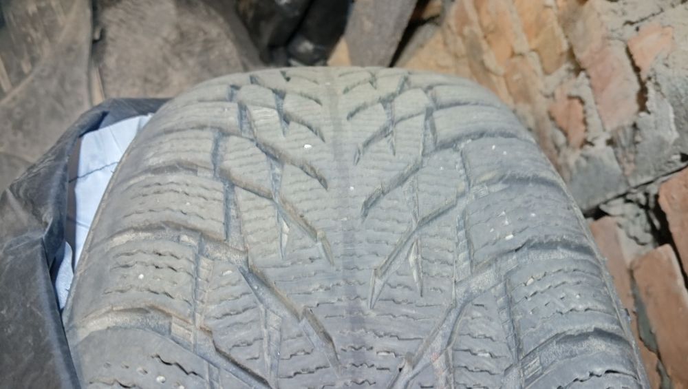 Продам зимову резину
