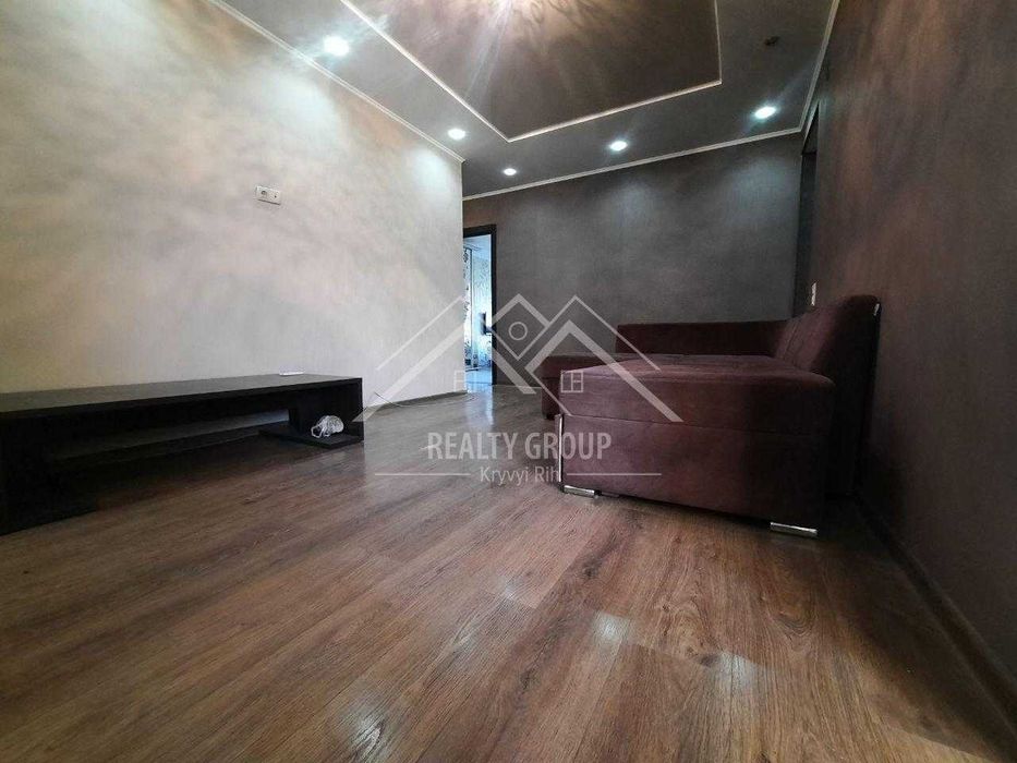 Продаж укомплеткованої  3к квартири (поруч парк)