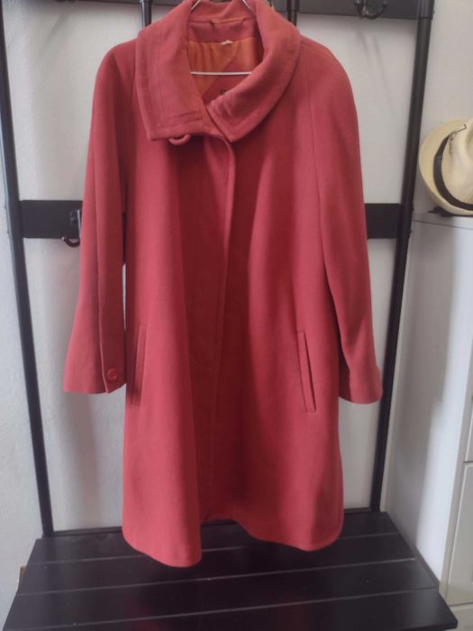płaszcz koralowy oversize
