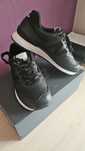 Жіночі кросівки New Balance 574 39 (8US) 25 см Чорні