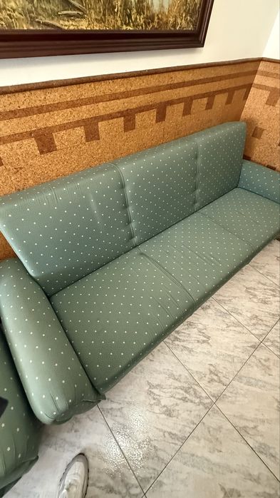 Vende-se conjunto de sofás (cama)