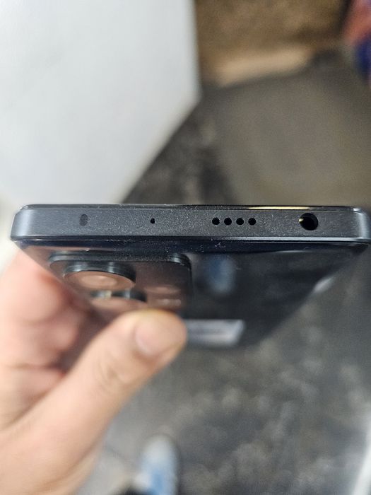 Xiomi redmi note 12 pro plus..256/8gb
