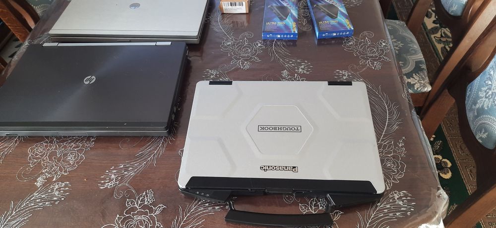 Panasonic cf54,Протиударний ноутбук,+нова батарея+порти для діагностик