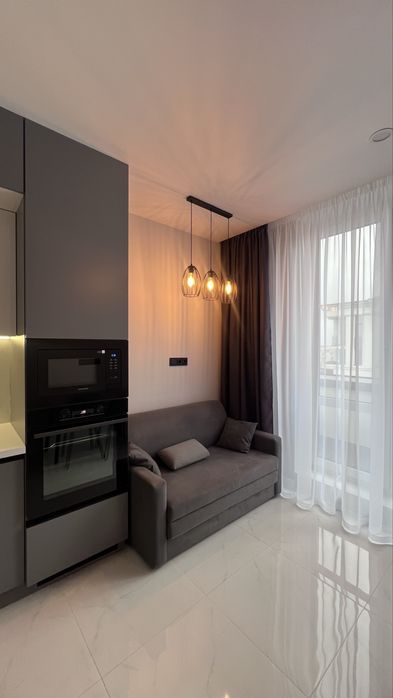 ЖК Центральний 2, перша здача, євро 2-к, балкон, в будинку є укриття