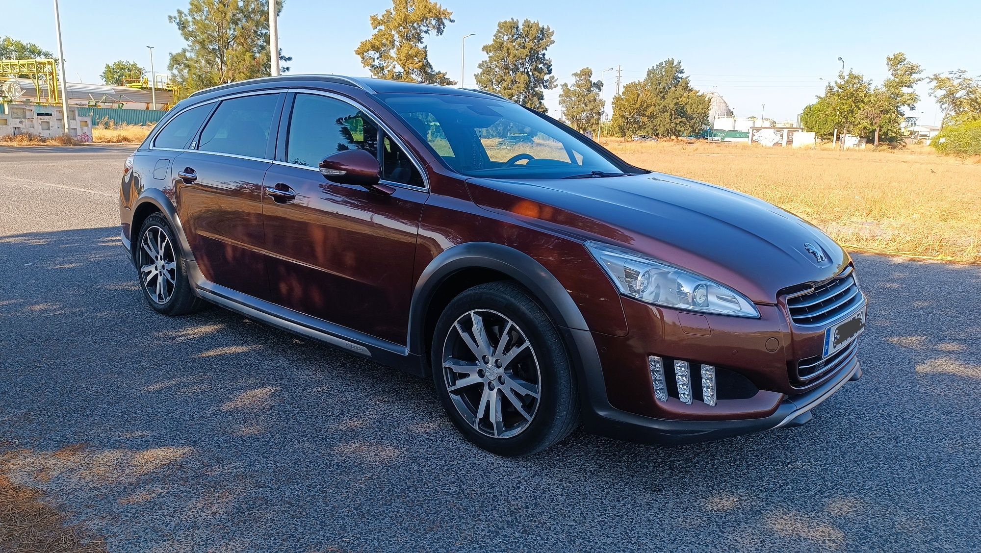 Peugeot 508 RXH hybrid4