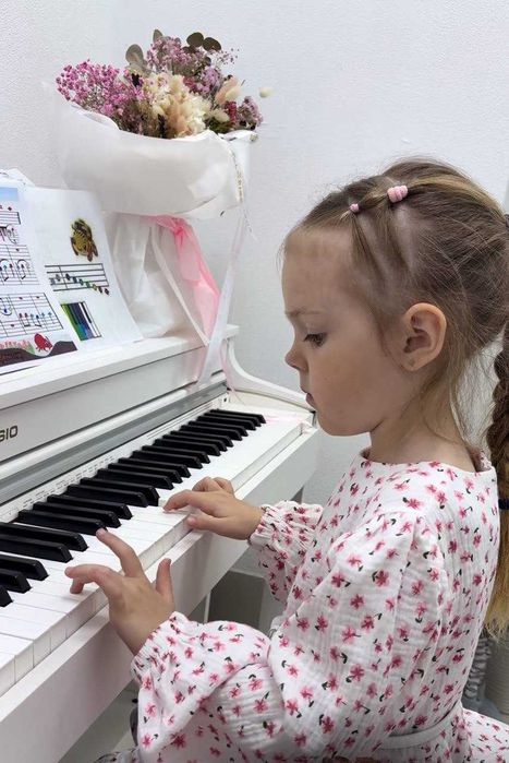 Уроки Гітари, Фортепіано, Вокалу