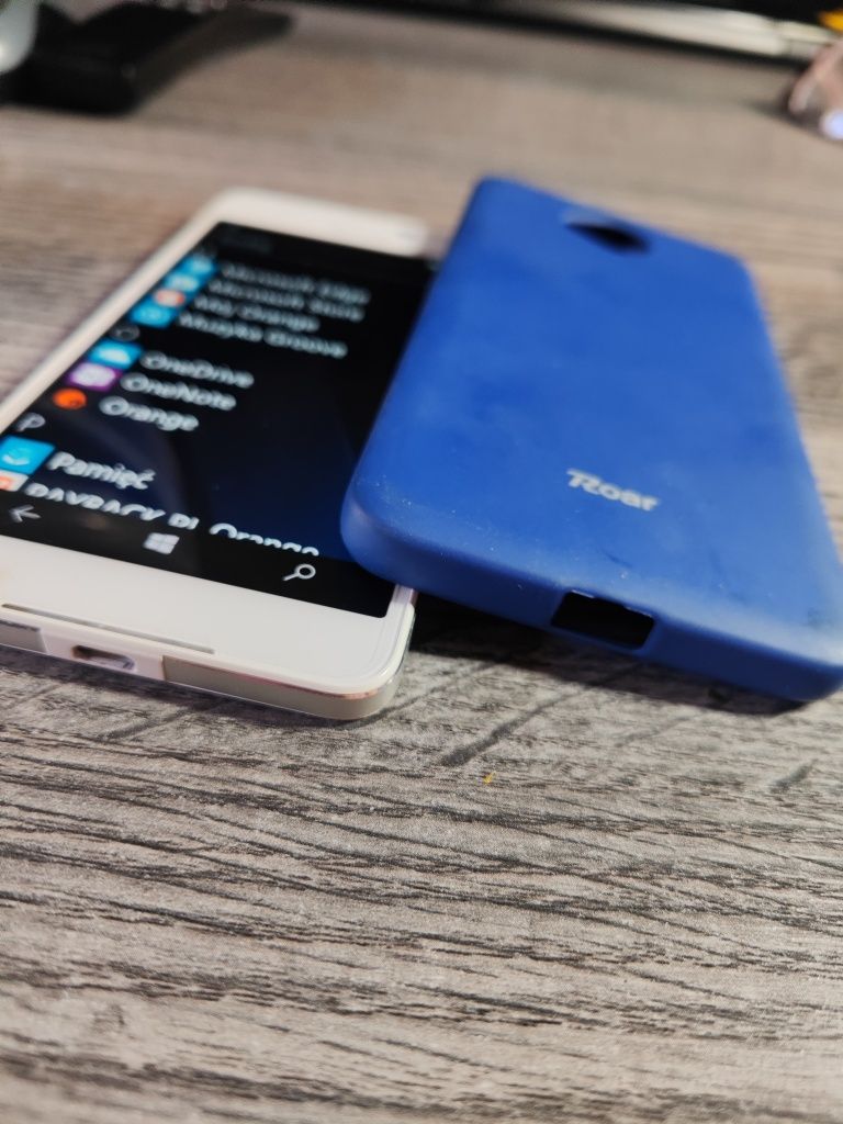 Sprzedam Microsoft Lumia 650