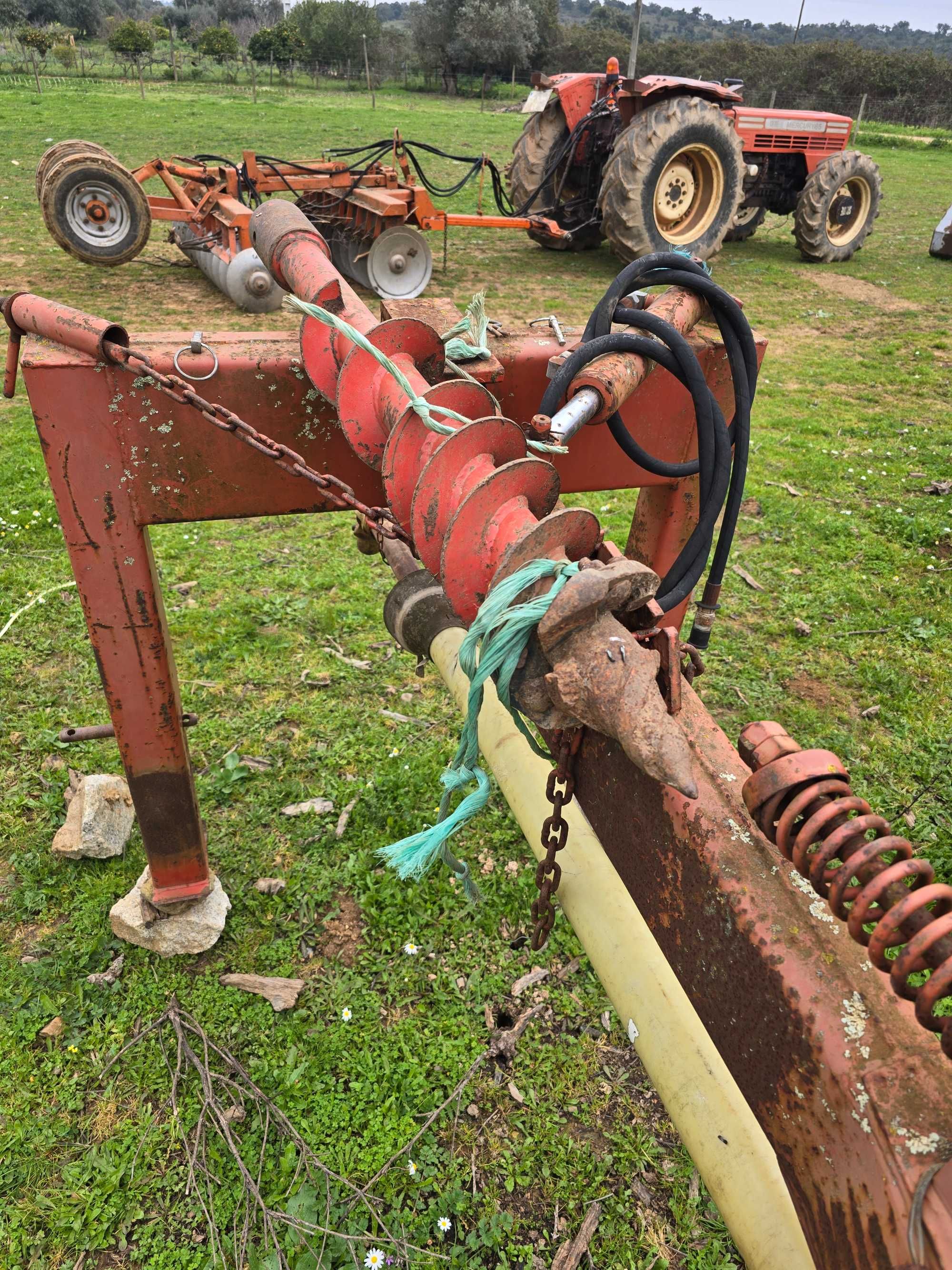 Vendo alfaias agrícolas