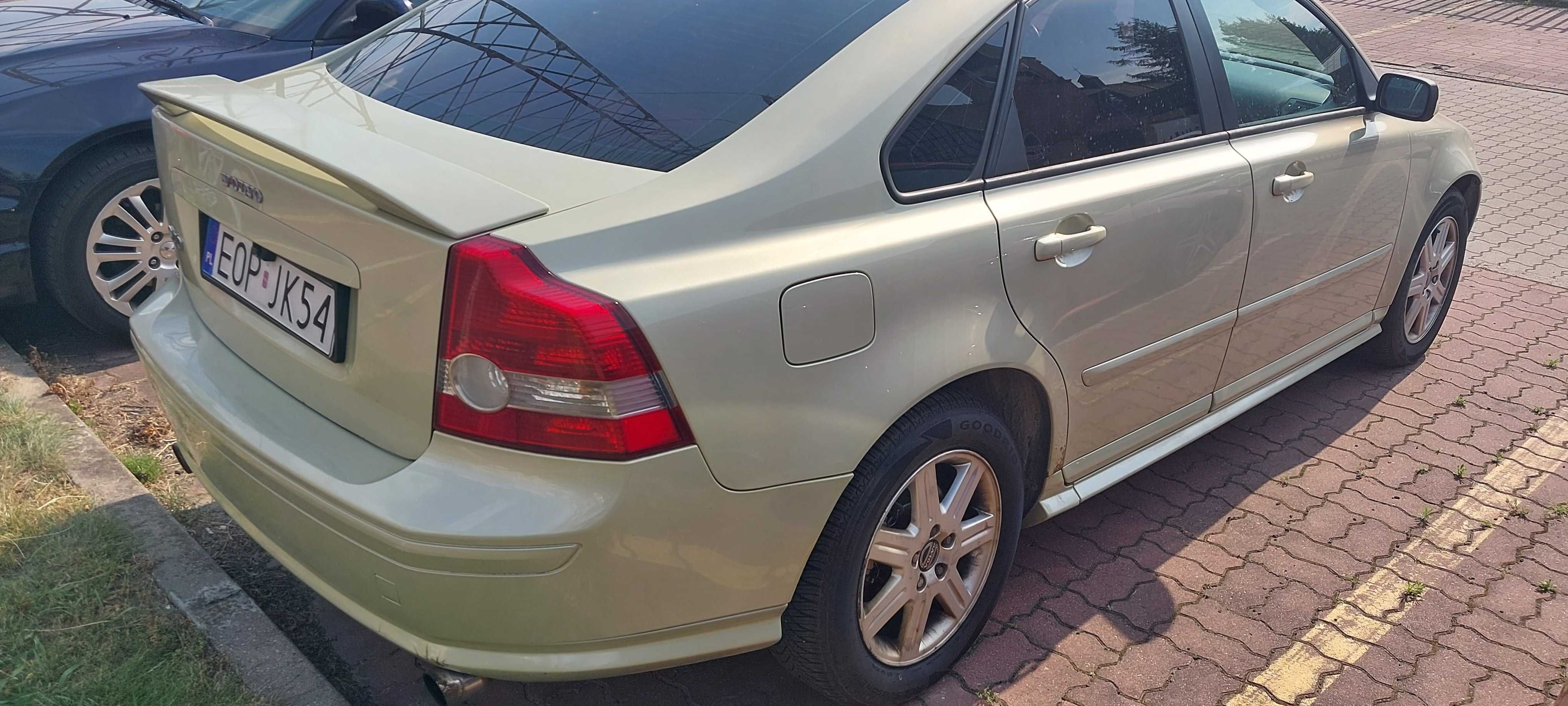 Volvo S40 II R-Design 2.0 Diesel