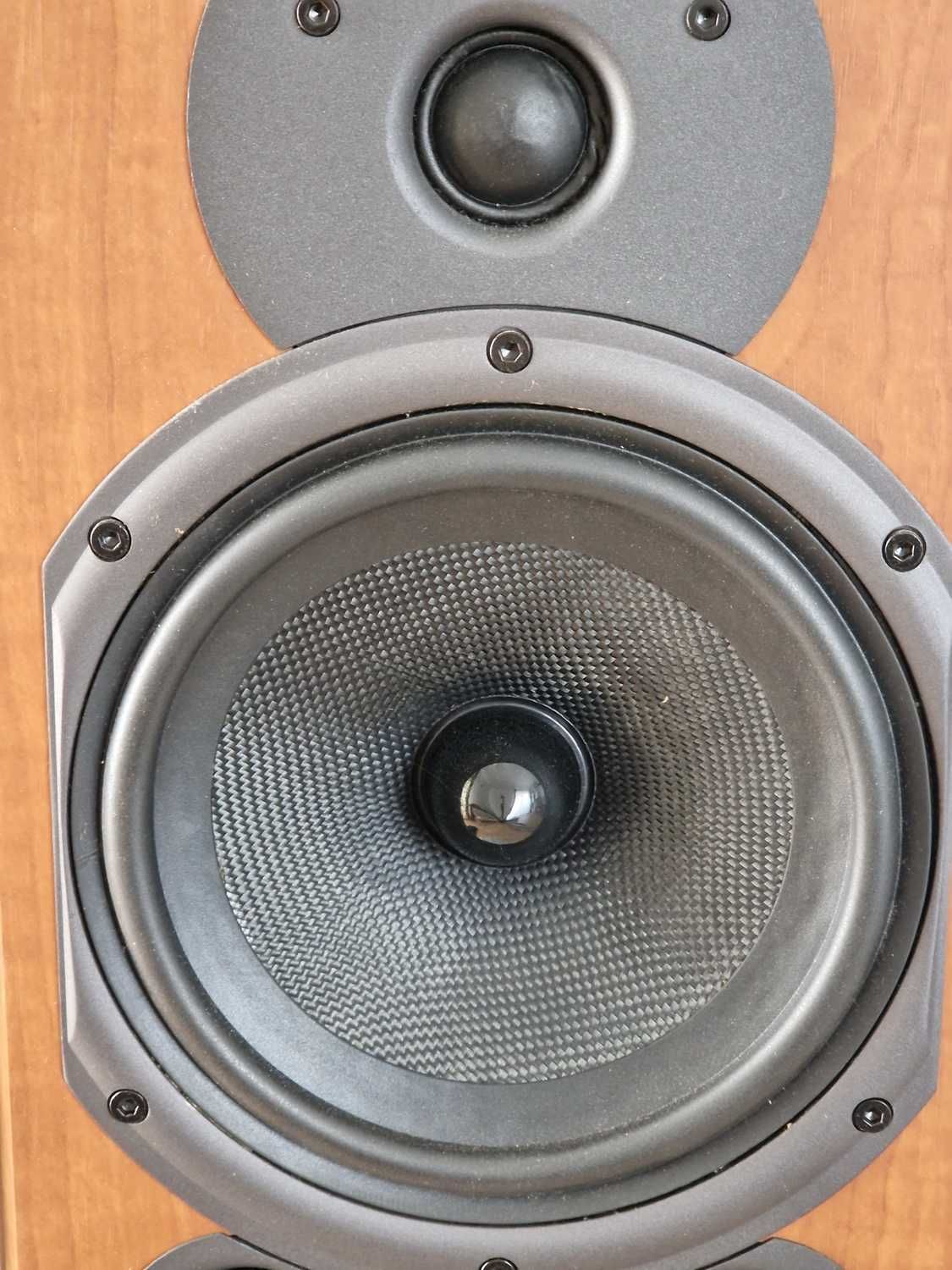 Kolumny WHARFEDALE diamond 9.4 buk