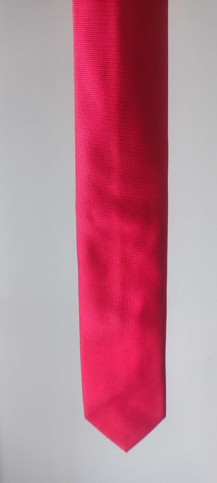 Gravata vermelha como nova