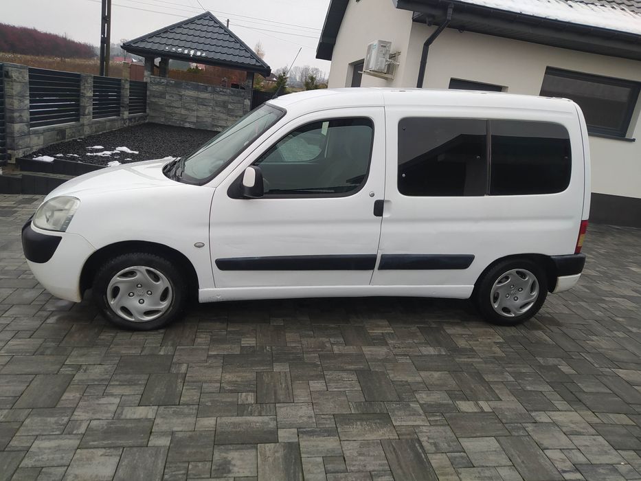 1.6 hdi. 90 koni. HAK holowniczy.  STAN DOBRY.