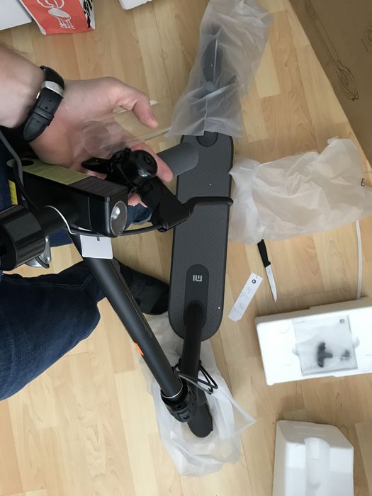 Електросамокат xiaomi esentional