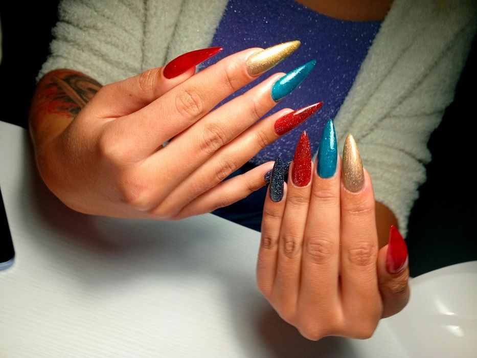 Манікюр Троєщина