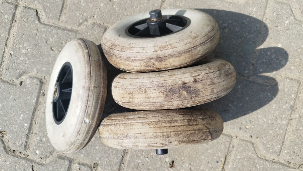 Kółka . koło od chodzika