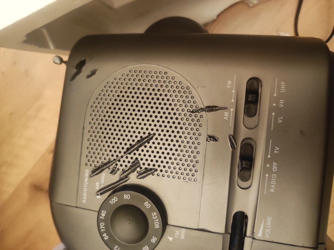 Mini telewizor z radiem