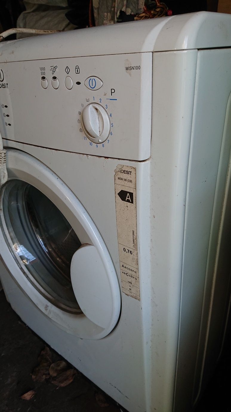 Indesit WISN 100