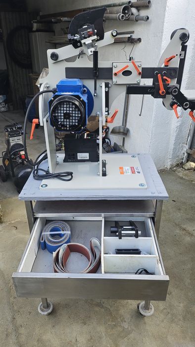 Lixadeira de cinta Belt Grinder com bancada