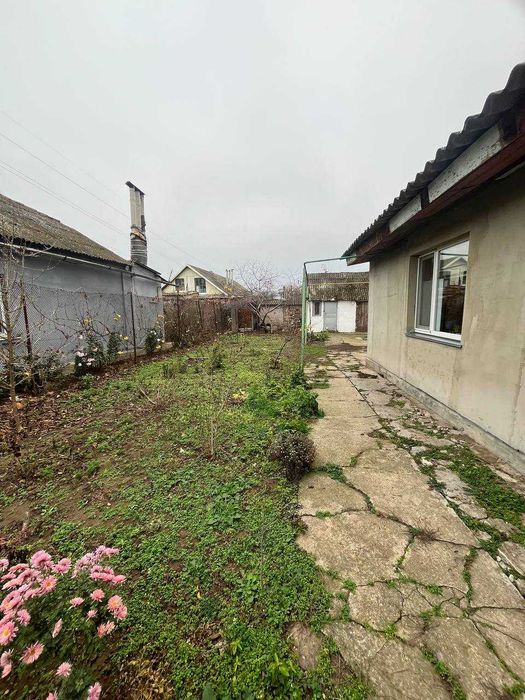 Продам  3/5 частини будинку в мкр-ні Ракетна Роща